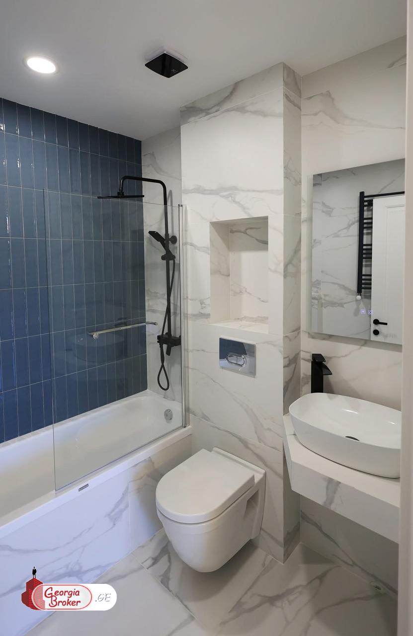 იყიდება ახალი გარემონტებული 5 ოთახიანი ბინა